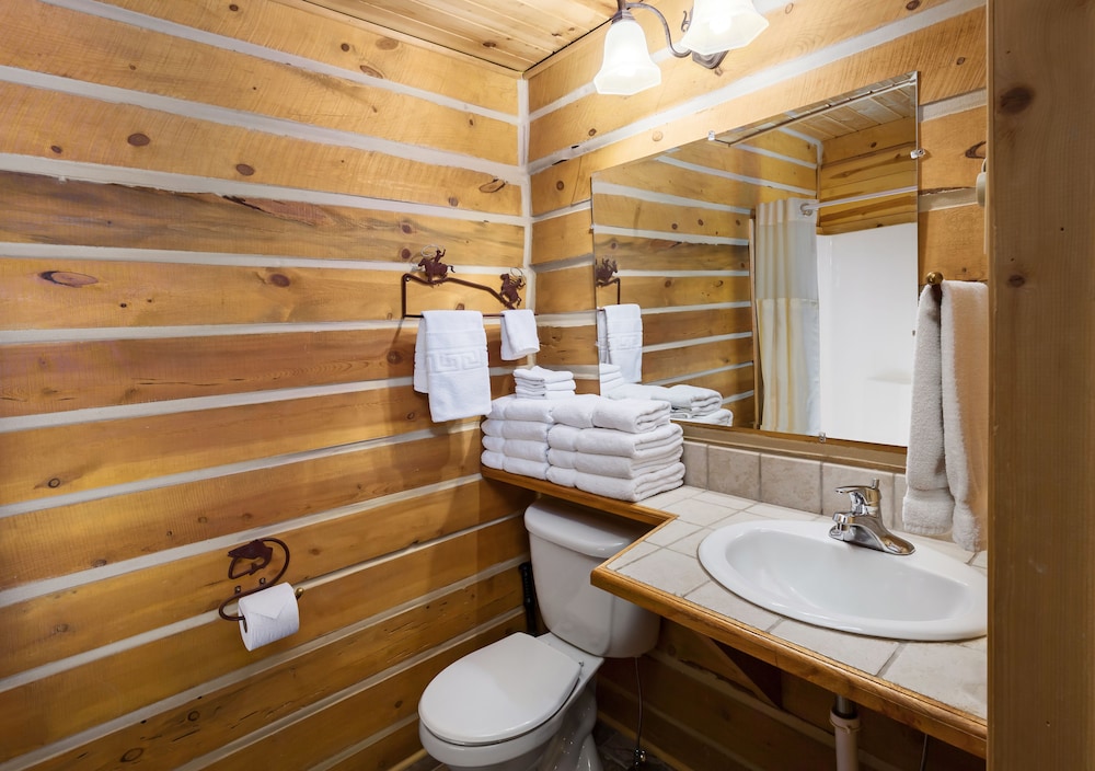 Cabin, 2 Queen Beds