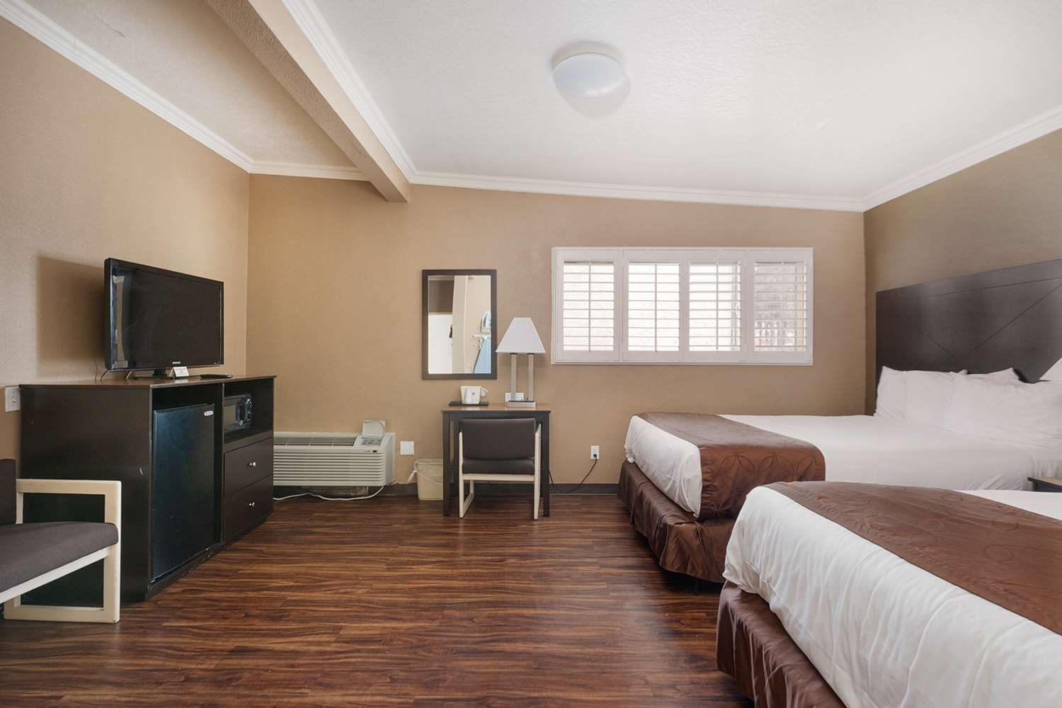 Americas Best Value Inn & Suites Anaheim Convention Center 10/27
