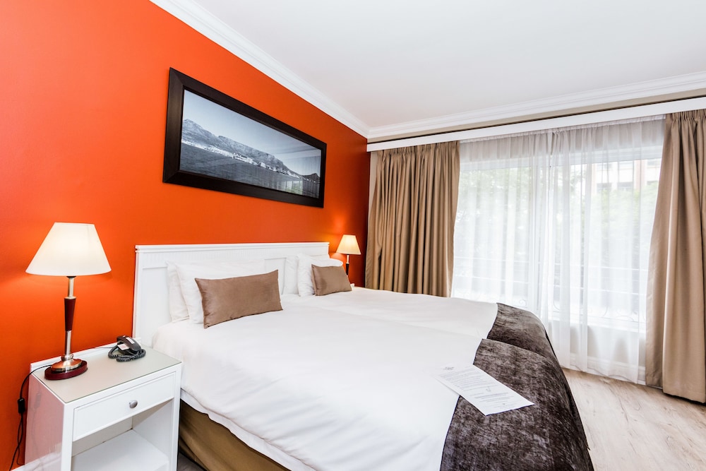 The New Tulbagh Hotel 11/29