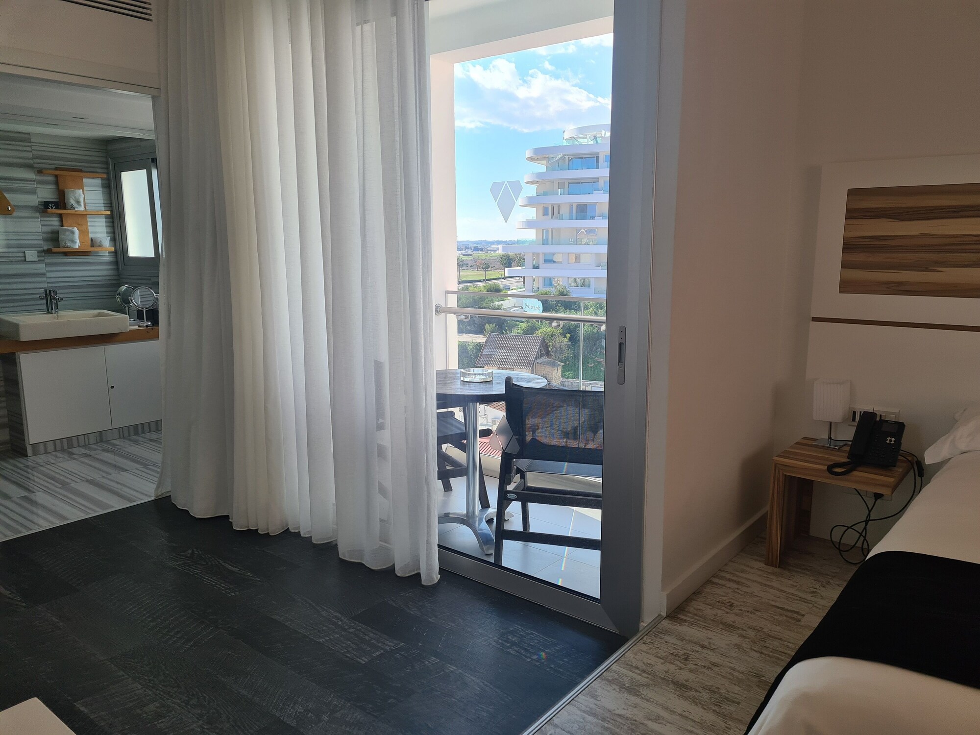 غرفة كلاسيكية بسريرين منفصلين بإطلالة على المدينة بشرفة، The Ciao Stelio Deluxe Hotel - Adults Only 6/9