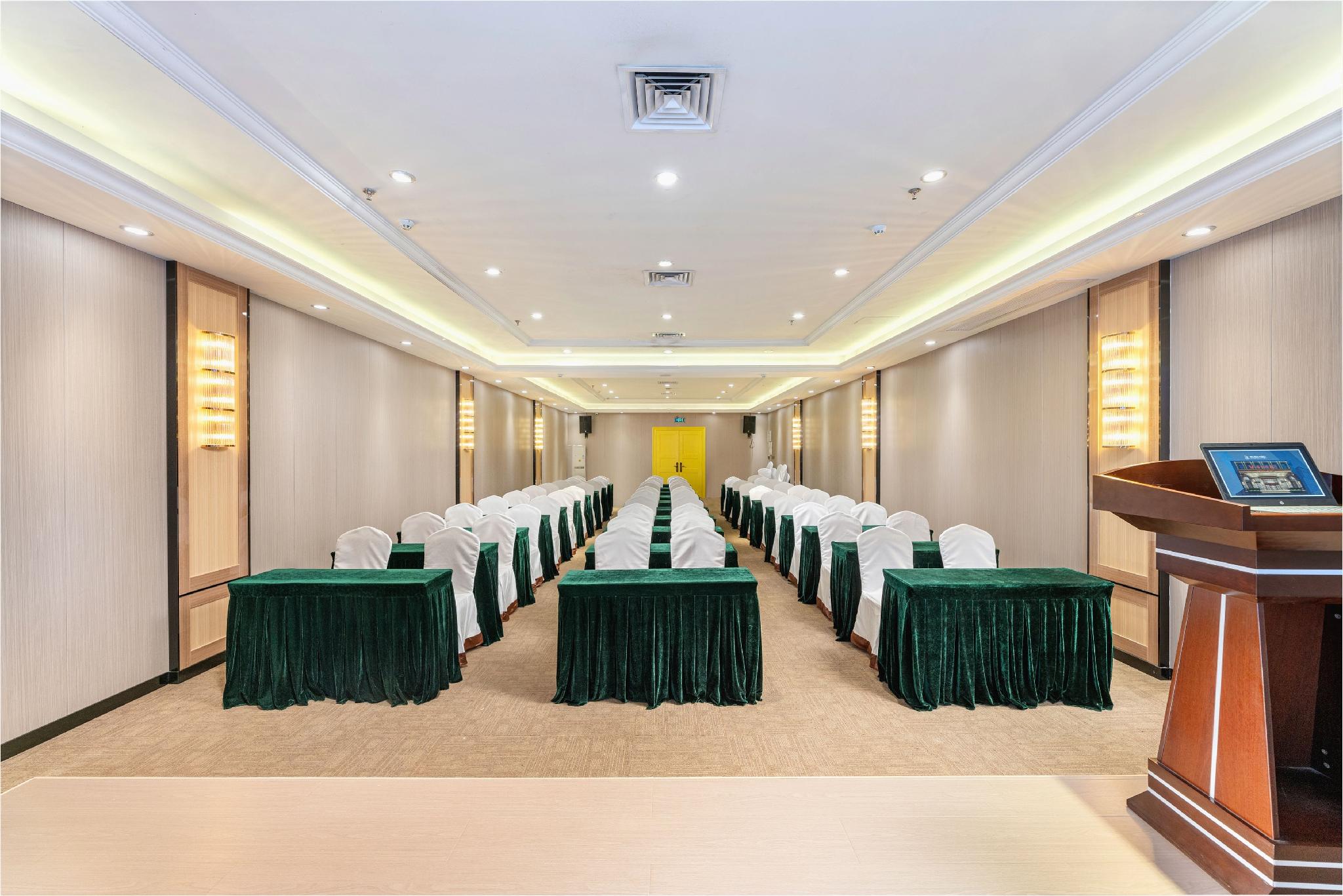 Vienna Hotel (Dongguan Changping Avenue) 49/57