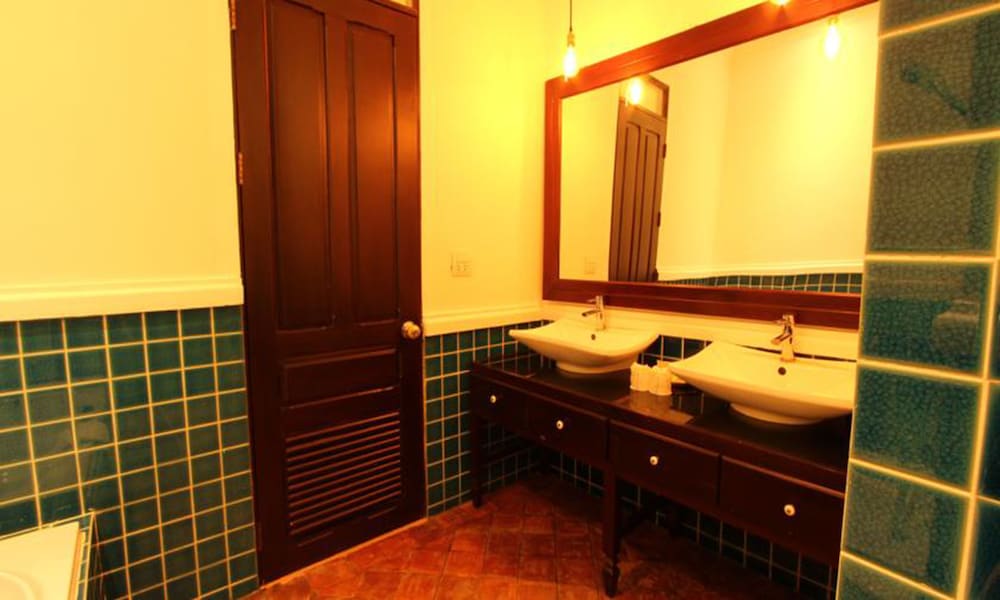 Le Luxe Boutique Hotel 44/56