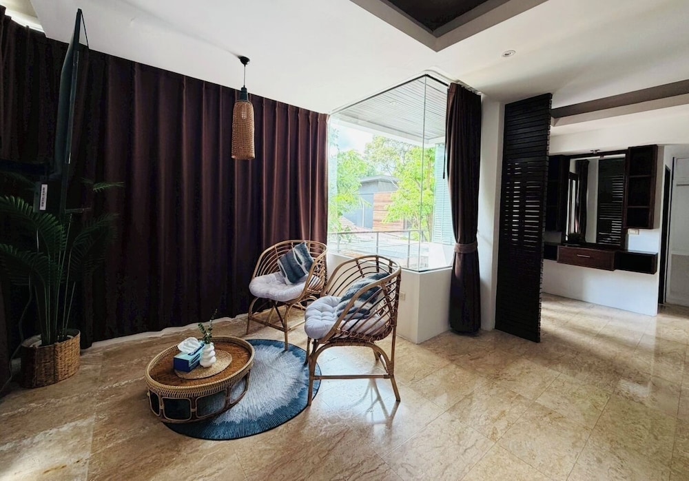 Baan Khao Hua Jook Villas Apts 33/50