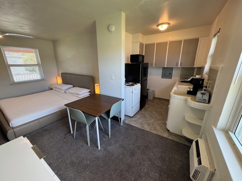 Rolo Beach Hotel 38/50