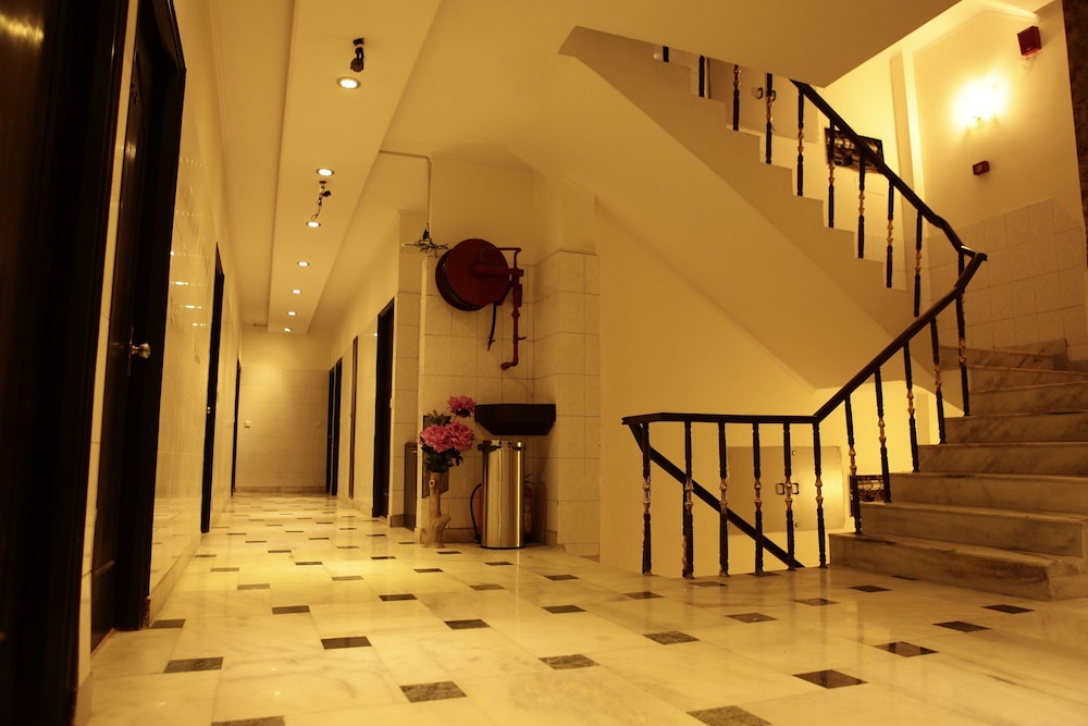 Delhi Darbar hotel 46/63