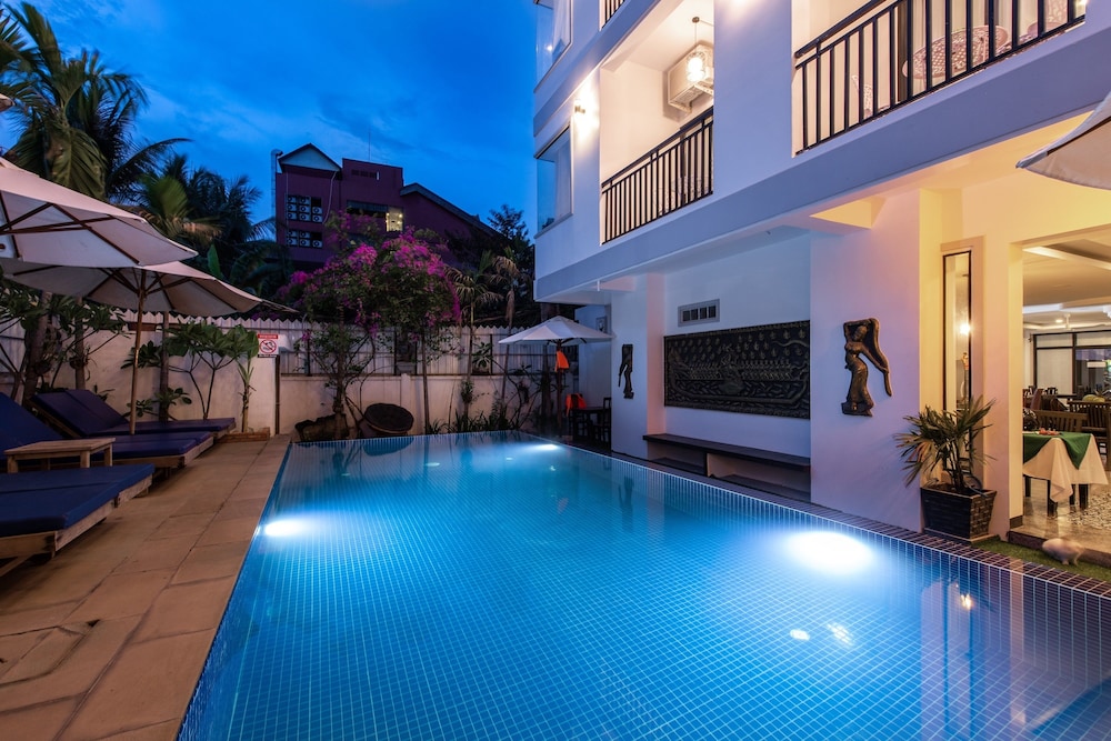 The Unique Angkor Villa 65/69