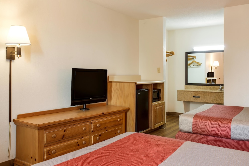 Motel6 Clarksville, TN 45/57