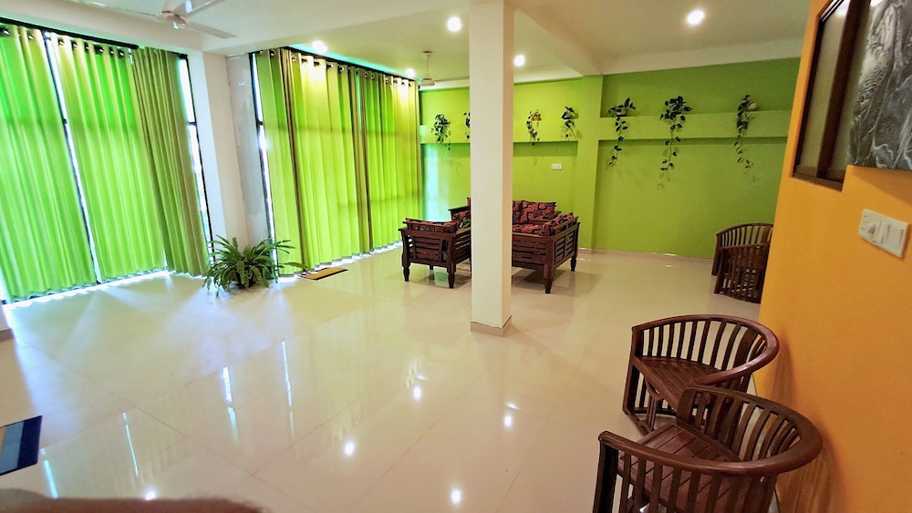 Jaga Bay Resort 3/50