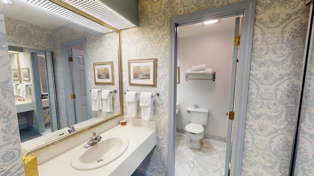 The Farmington Inn &amp; Suites 54/54