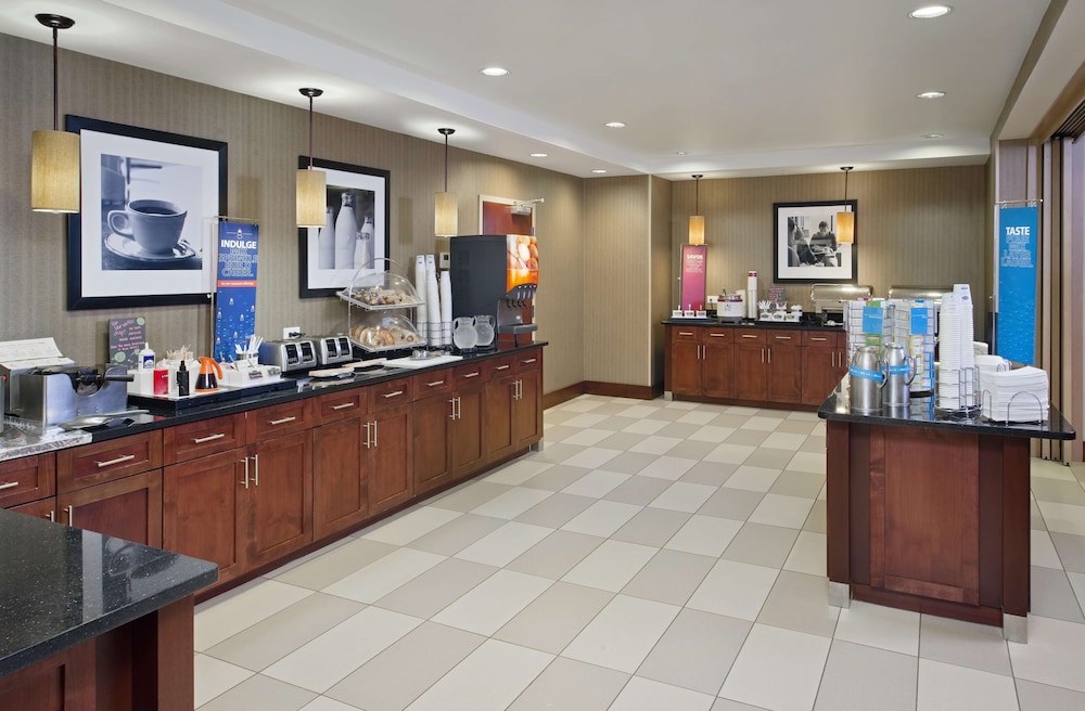 Hampton Inn And Suites Ocean City Bayfront Convention Center 12/41