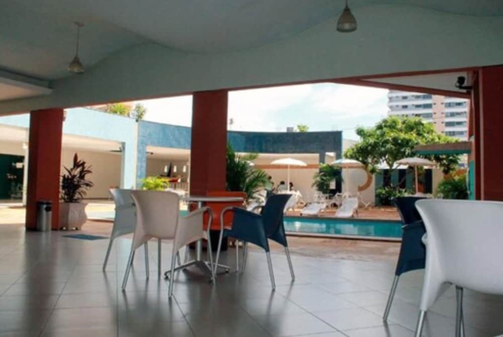 Hotel Praia Ponta D Areia 49/58