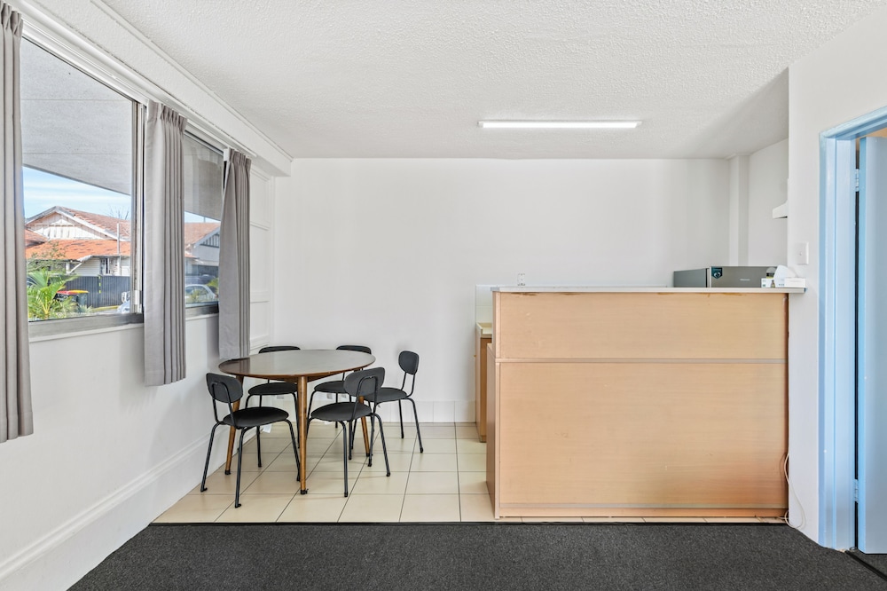 Annerley Motor Inn 7/69