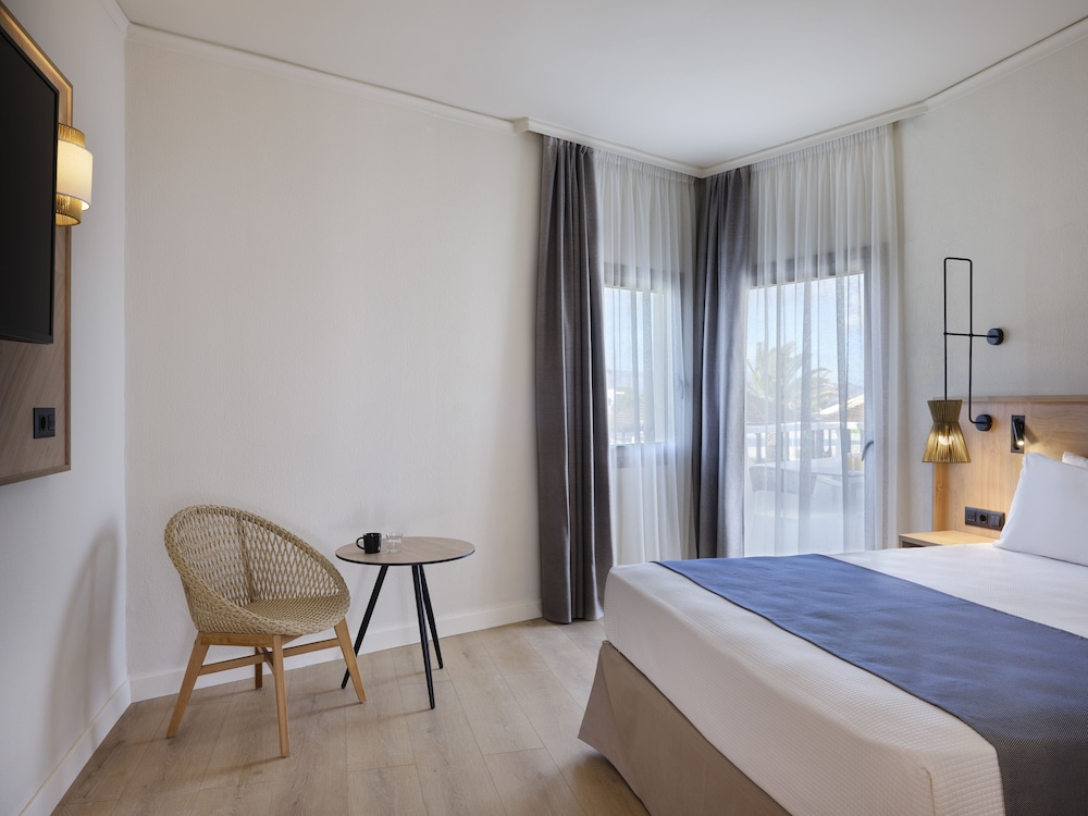 Atlantica Ocean Beach Resort 19/64
