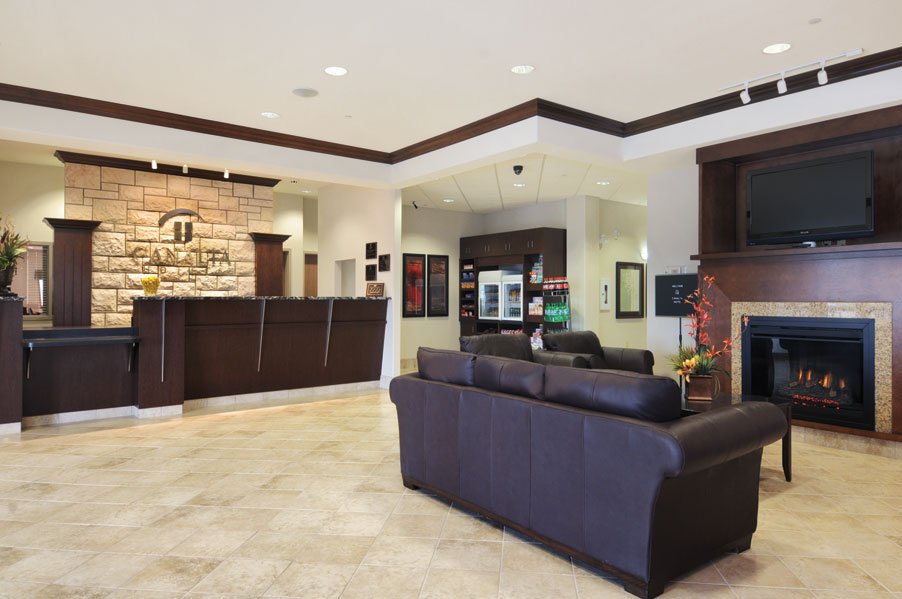 Weyburn Canalta Hotel 28/41