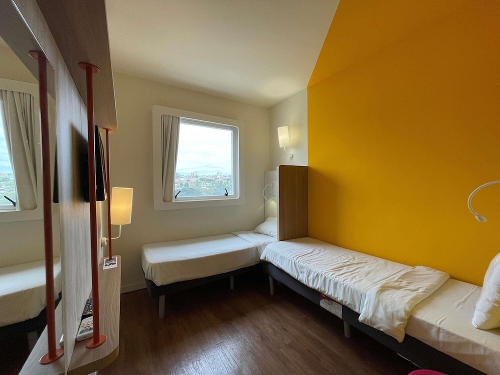 Ibis Budget Barbacena 16/60