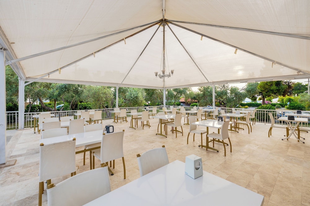Hanedan Beach Hotel 15/32