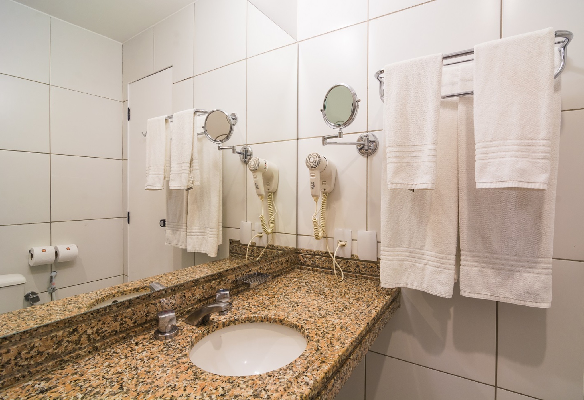 Luxo Twin، Nobile Suites Golden Fortaleza 2/2