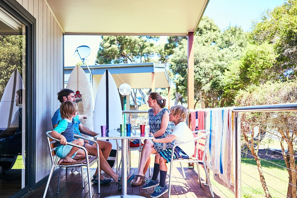 ANGLESEA BEACHFRONT FAMILY CARAVAN PARK 37/50