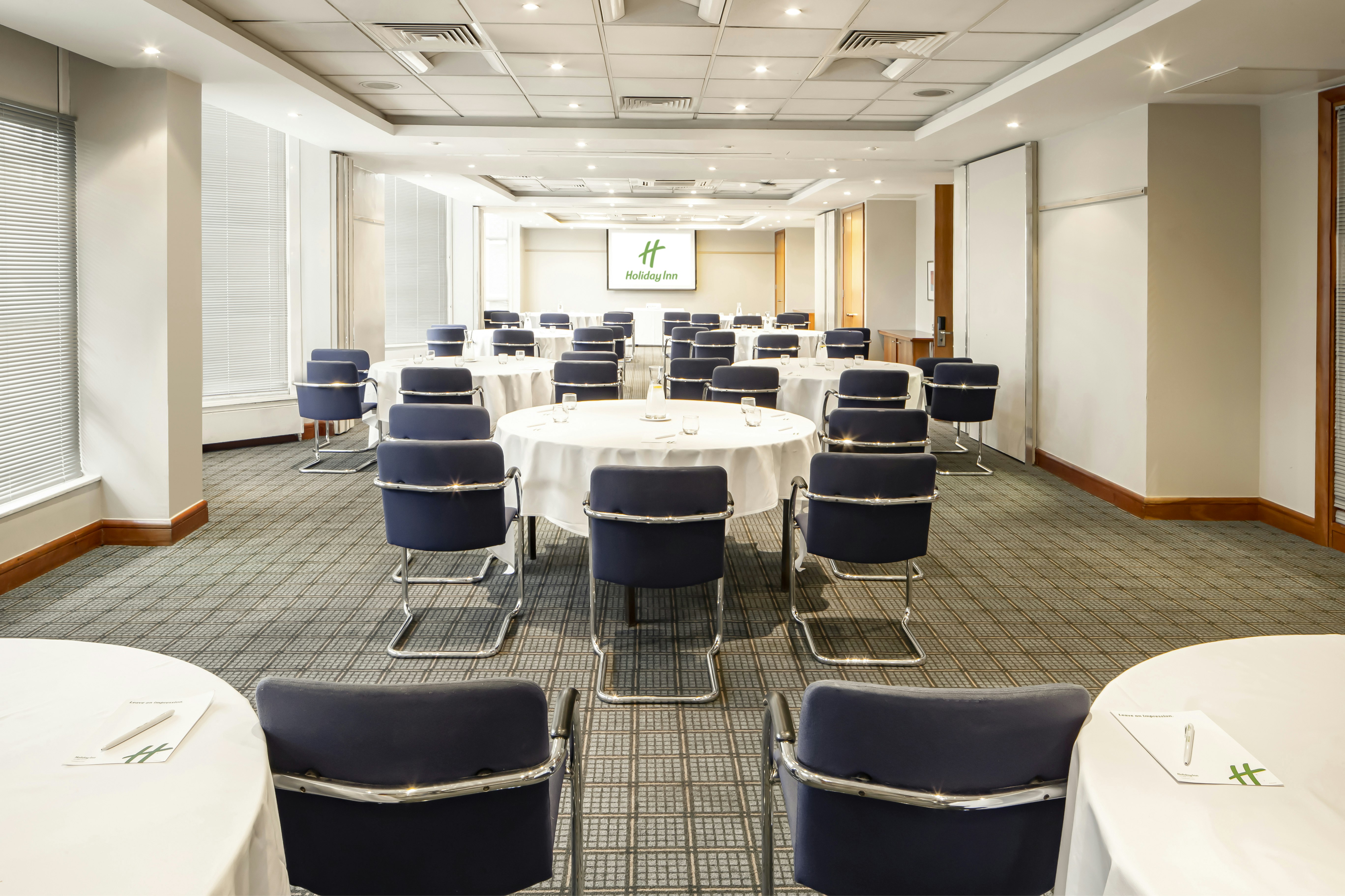 HOLIDAY INN BASINGSTOKE 35/45