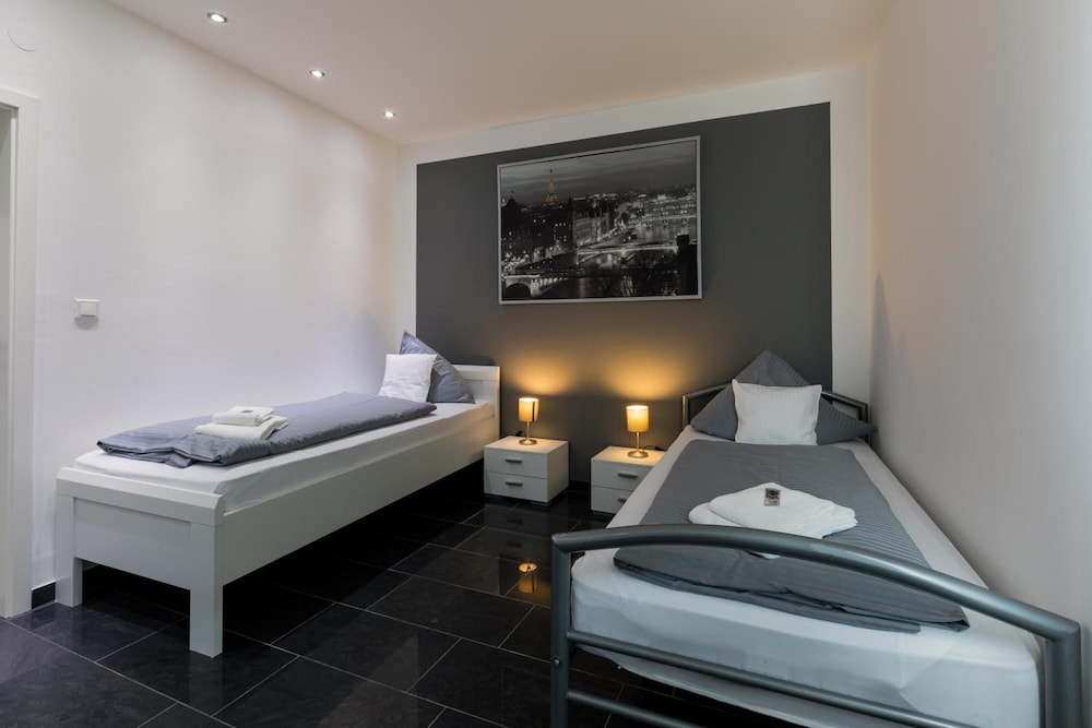 Hotel am Rosenplatz 18/51