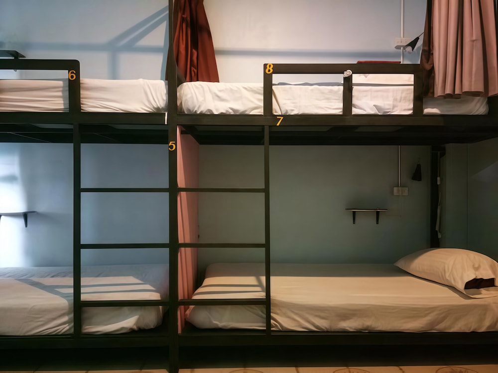 The 25 Hostel 10/23