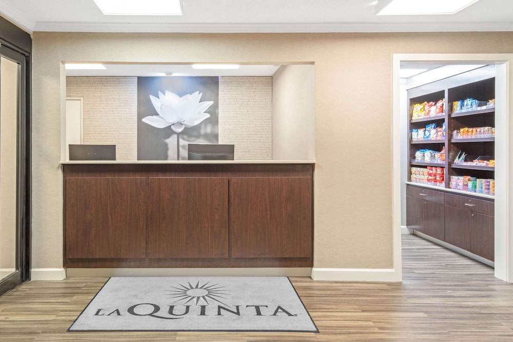 La Quinta Inn & Suites by Wyndham Baton Rouge Siegen Lane 9/55