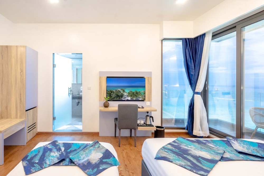 Arena Beach Hotel 25/48