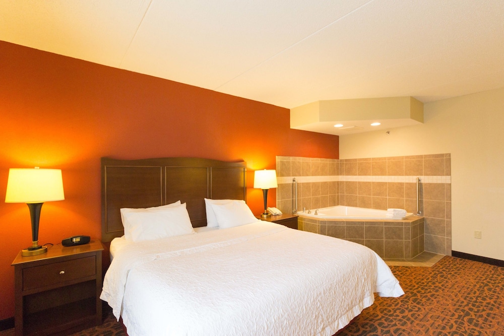 Hampton Inn Columbus South 17/45