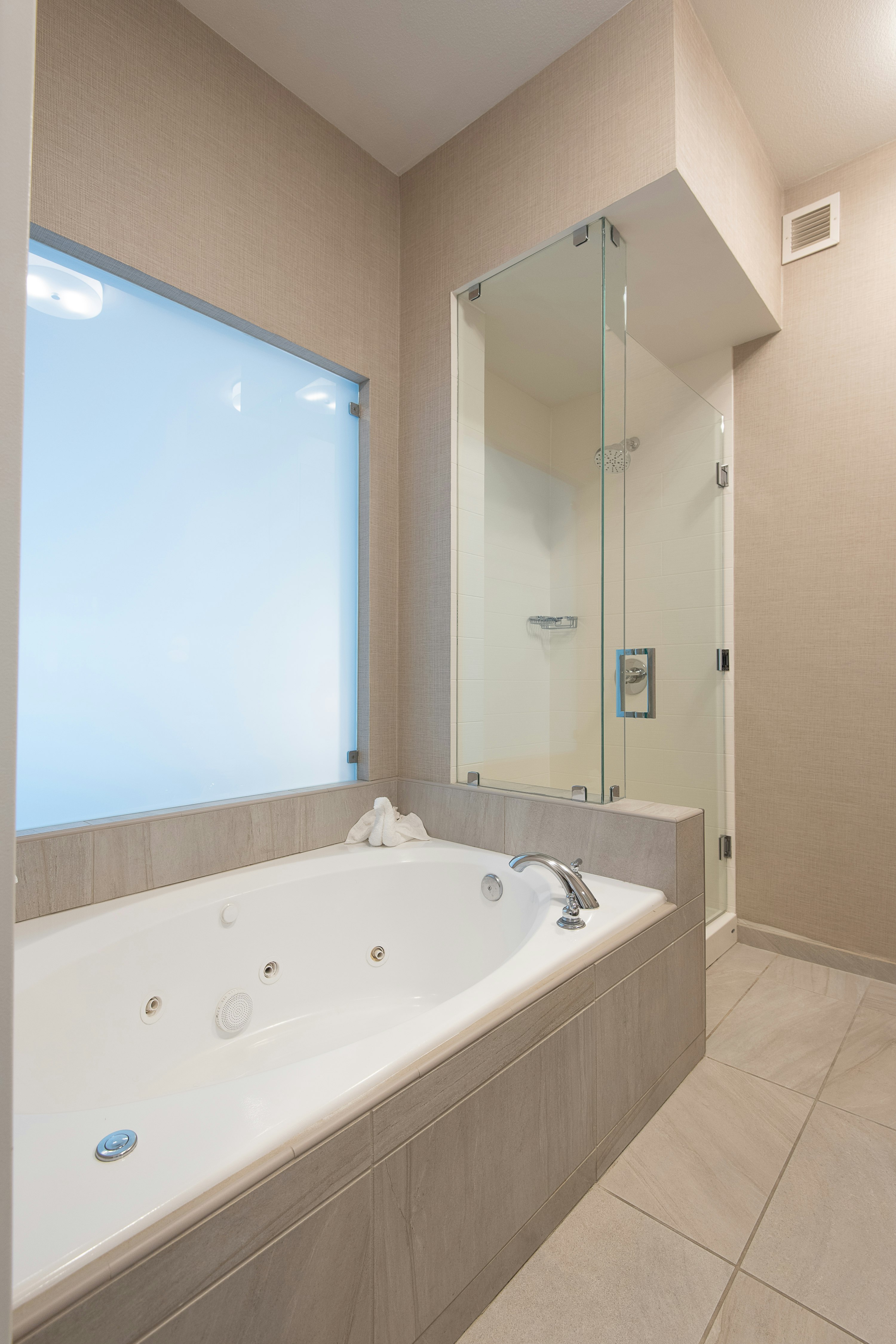 Hilton Garden Inn Calabasas 23/25