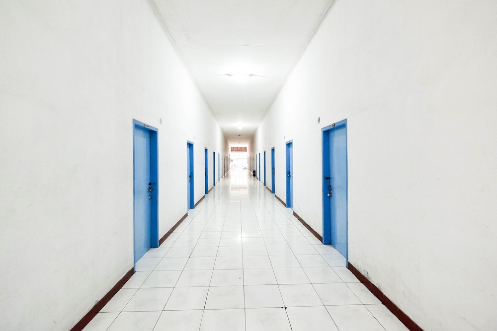 SPOT ON 2289 Hotel Saudara 1/26