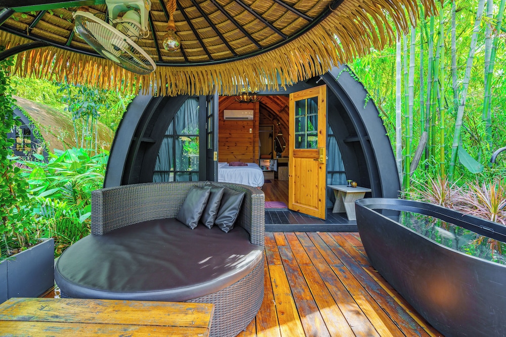 Khum Damnoen Resort 31/50
