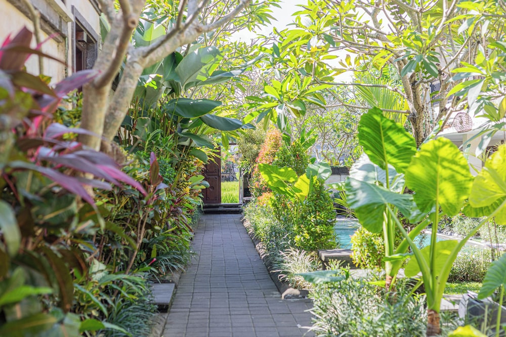 Puri Canggu Villas & Rooms 66/68