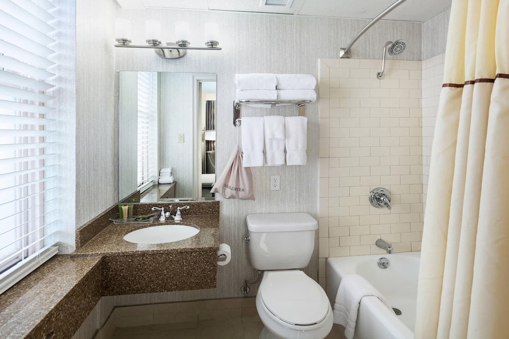 Park Place Hotel 7/35