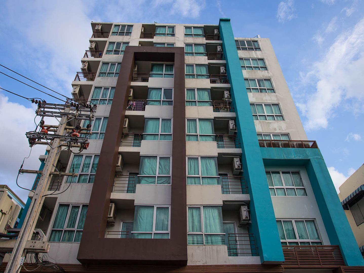 Aryan Suites Hotel 7/53