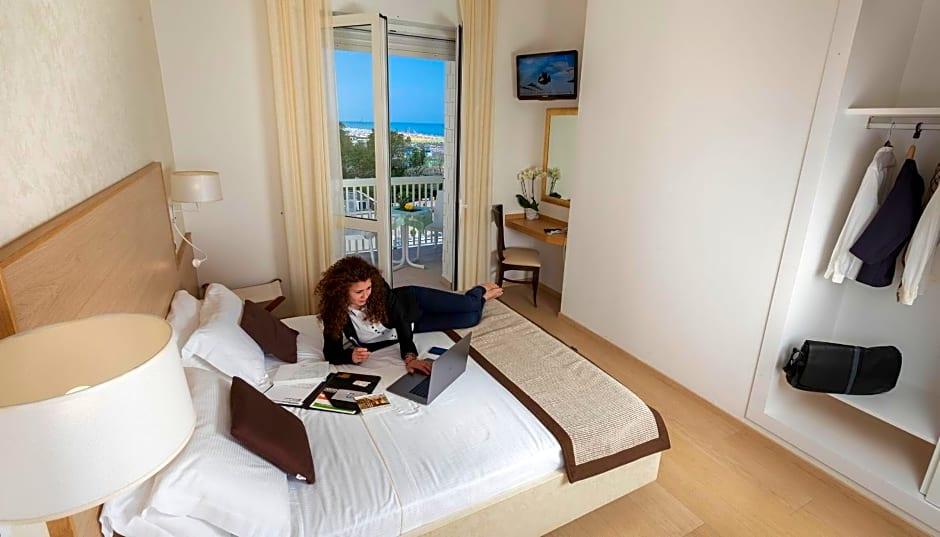 Hotel Ghirlandina 8/31