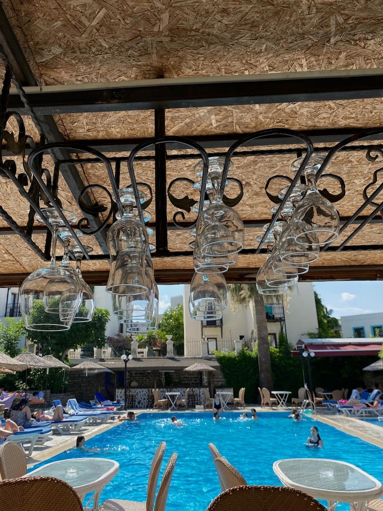 Bodrum Park 12/32
