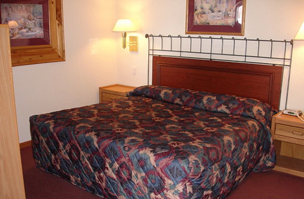 North Country Inn & Suites 26/39