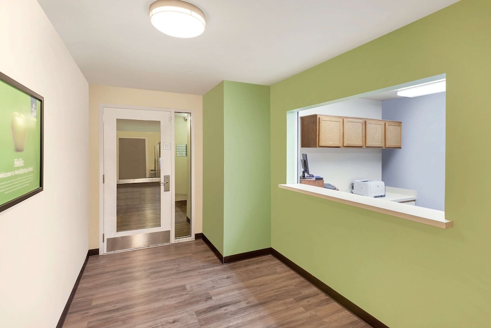 WoodSpring Suites Council Bluffs 8/51