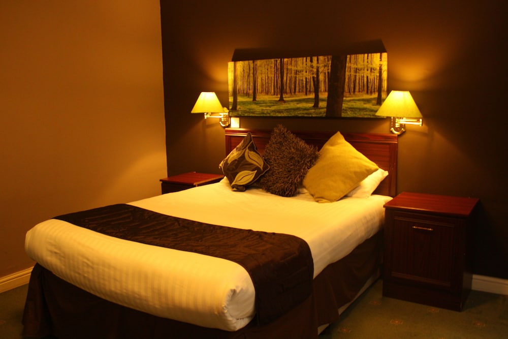 Birch Hotel 17/64