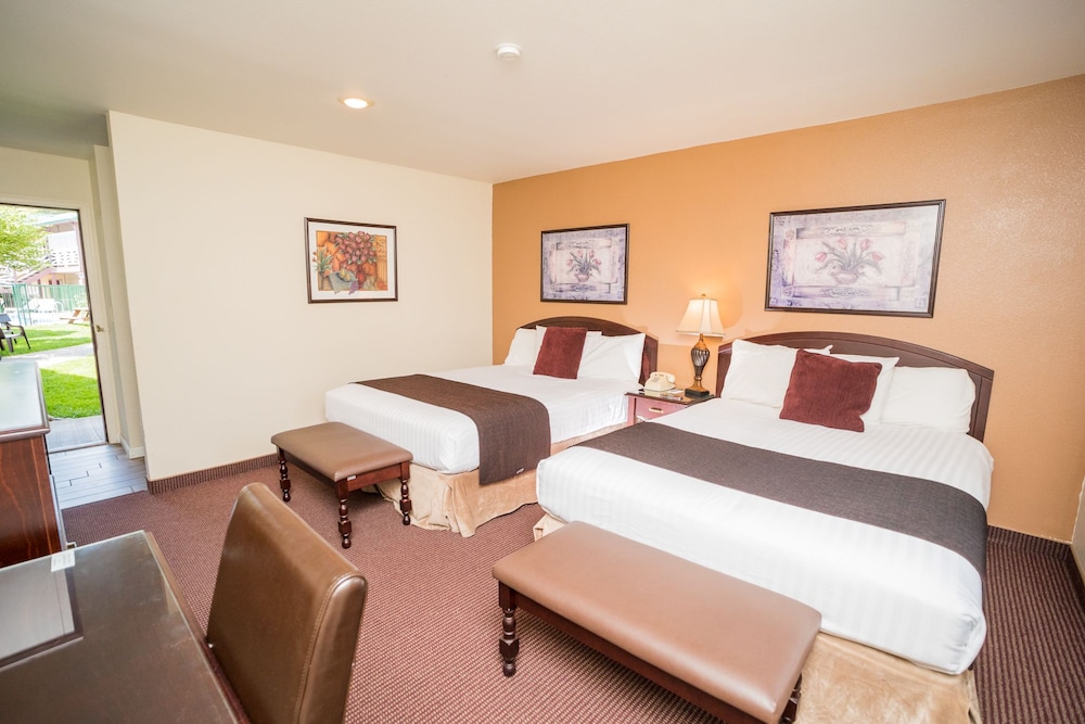 Alderbrook Inn 17/50