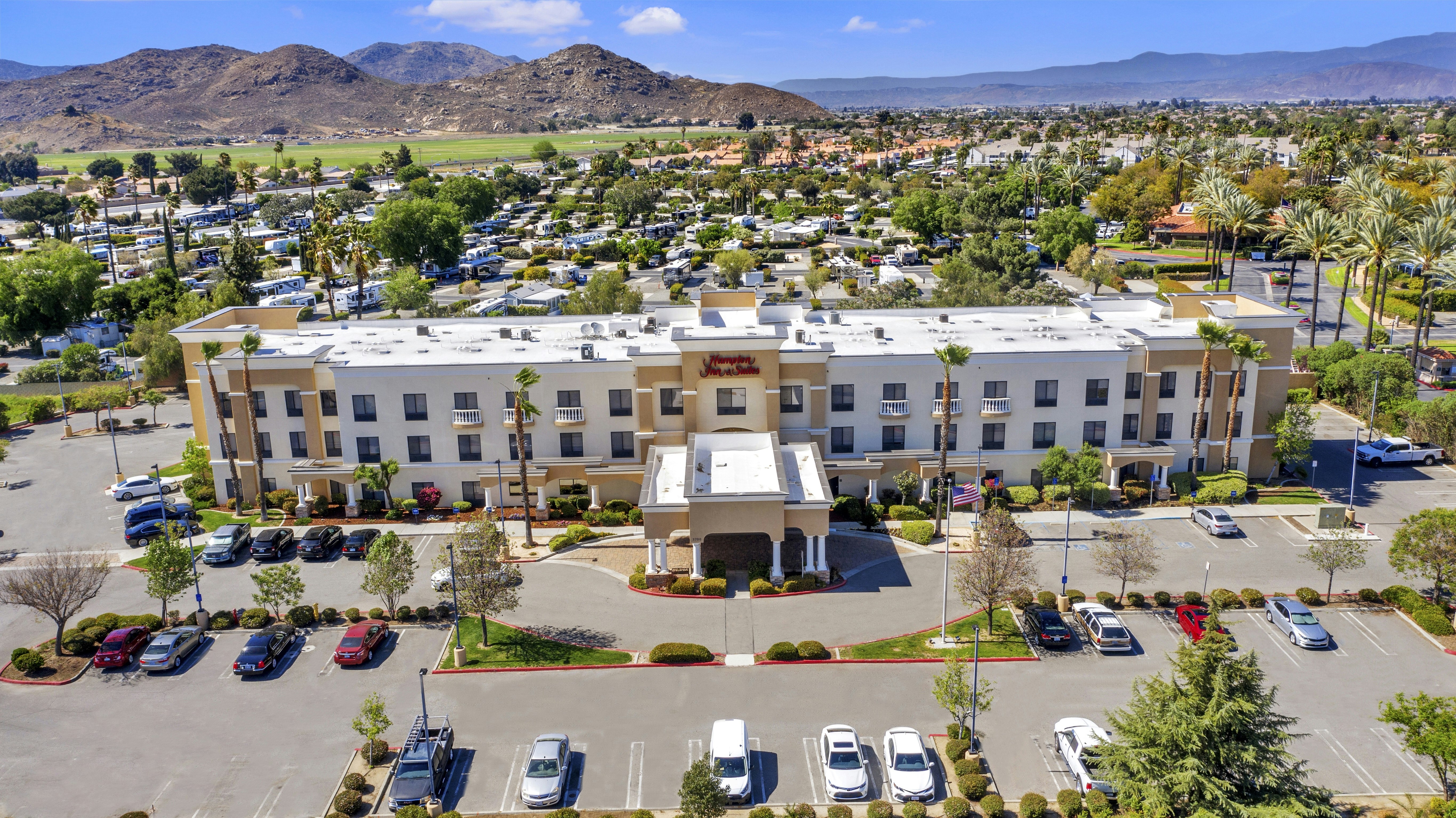 Hampton Inn and Suites Hemet 2/43