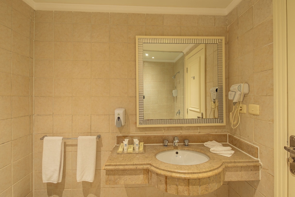 Il Mercato Hotel Sharm Spa 90/91