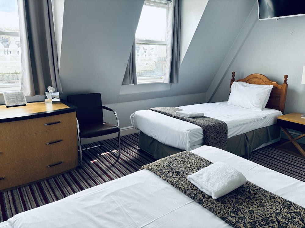 Room at My Place, LONDON