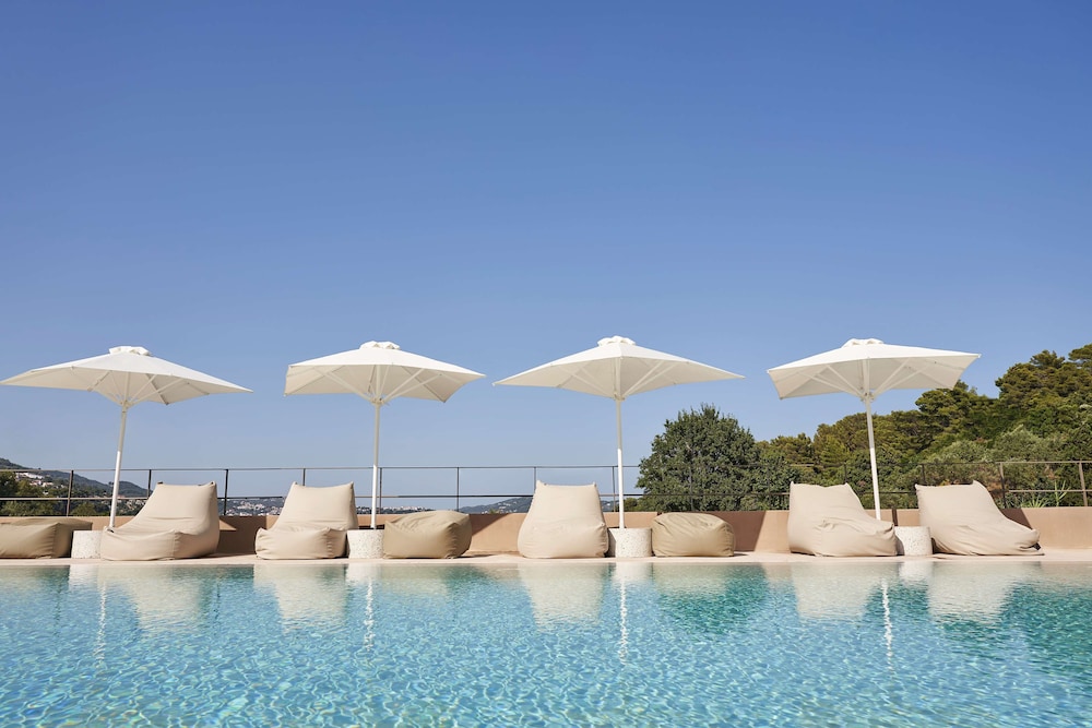 Radisson Resort Plaza Skiathos 45/50