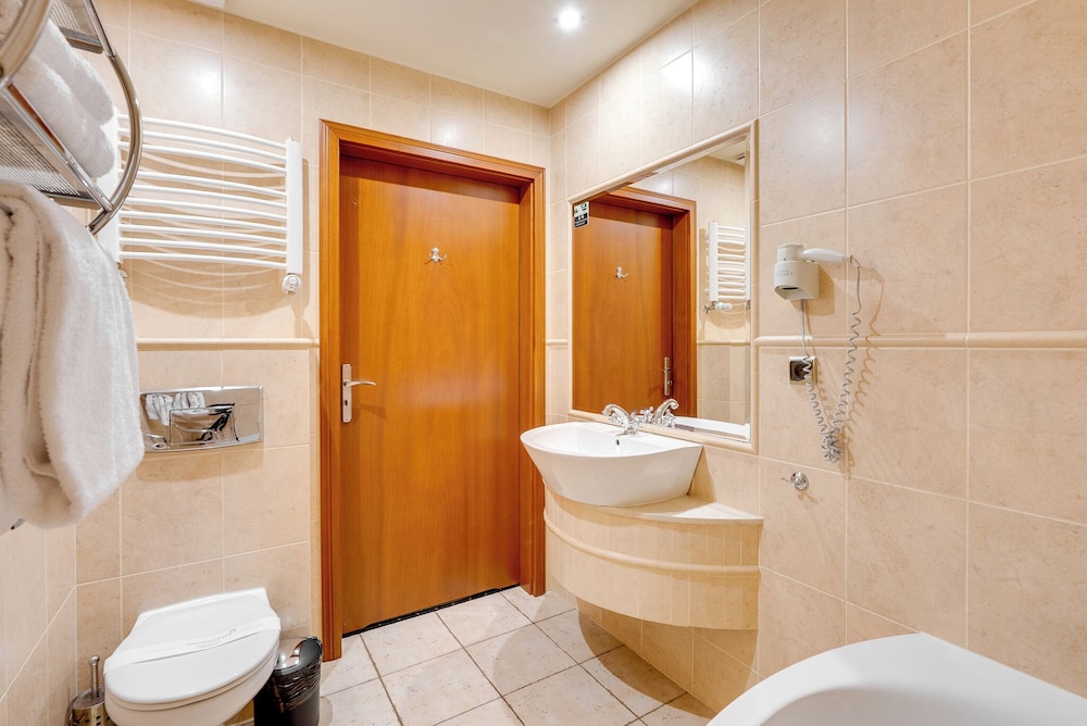 Hotel Diament Bella Notte Katowice Chorzow 69/72