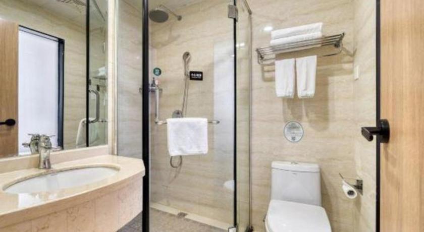 GreenTree Inn HuZhou AnJi YingBin Avenue Express Hotel 42/43