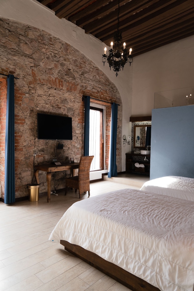 Hotel Casa Altamira 15/45