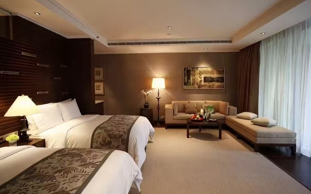 Raffles Hainan 24/71