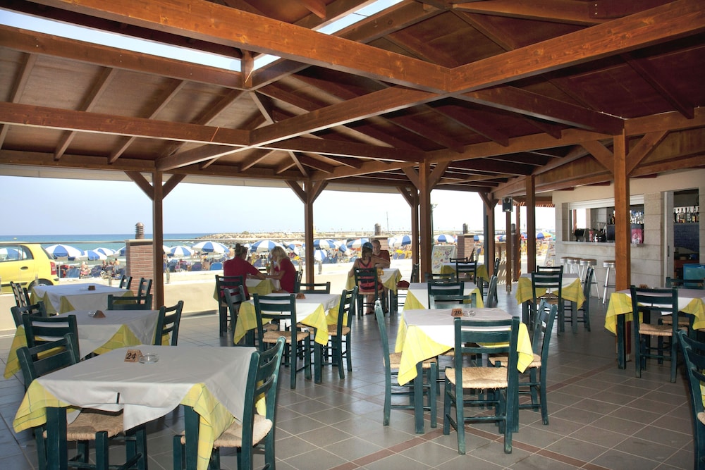 Astir Beach 41/63