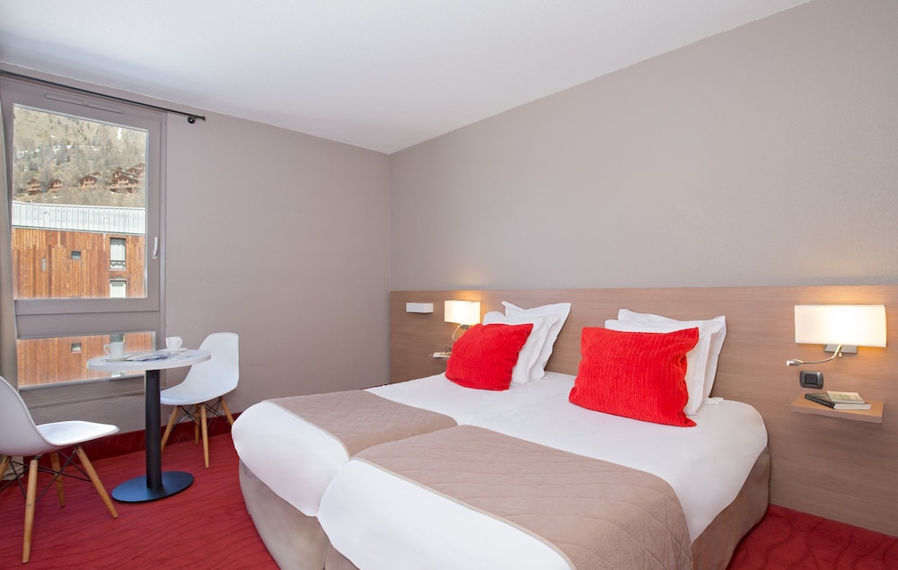 SOWELL HOTELS Le Pas du Loup 27/71
